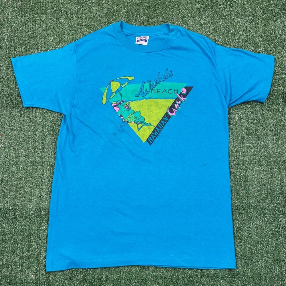 Vintage 90's Hawaiian Gecko Waikiki Beach Graphic T-shirt